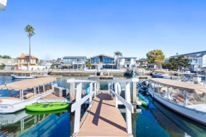 Magical Bayfront Home w Epic Dock on Peninsula